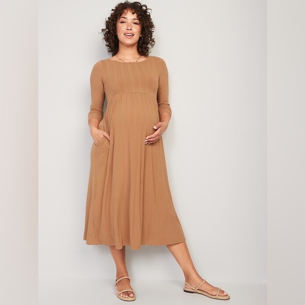 Old Navy Long Sleeve Scoop Neck Maxi Dress in Camel/acacia  rib knit midi dress